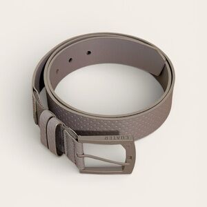 38 TravisMatthew Cuater Gray Men's Belt